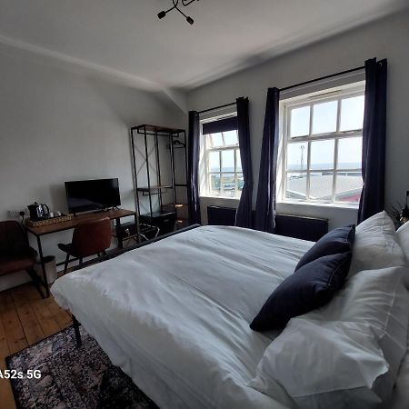 Londonderrys Bar And Accommodation Seaham Esterno foto