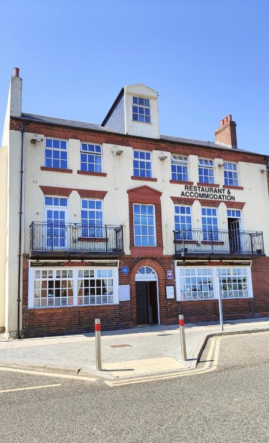 Londonderrys Bar And Accommodation Seaham Esterno foto
